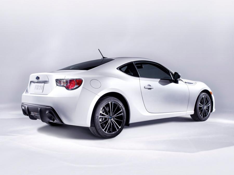  Subaru BRZ 2012 года  (US) (фото 2 из 2)